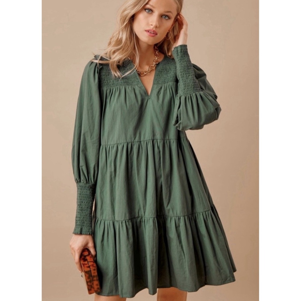 Tuckernuck Pomander Place Ceci Smocked Tiered Mini Dress Small Green Cotton